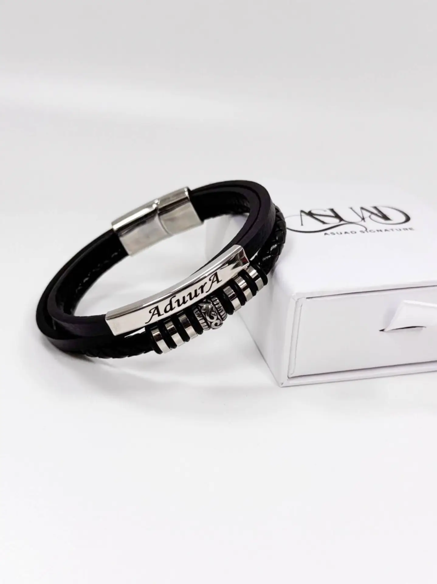 engraving in lagos, gift for him, customized bracelet.
